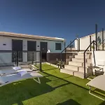 Isg San Luis * Seville
